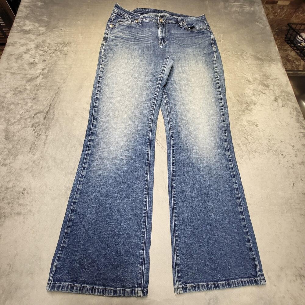 Levis Jeans Womens 16? Blue Bootcut Relaxed Fit Medium Wash 5-Pocket Faded